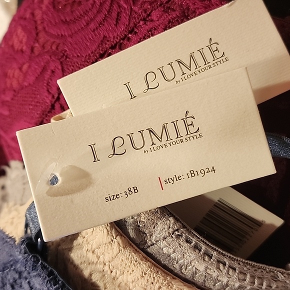 Bras/Reposhing - Picture 3 of 3